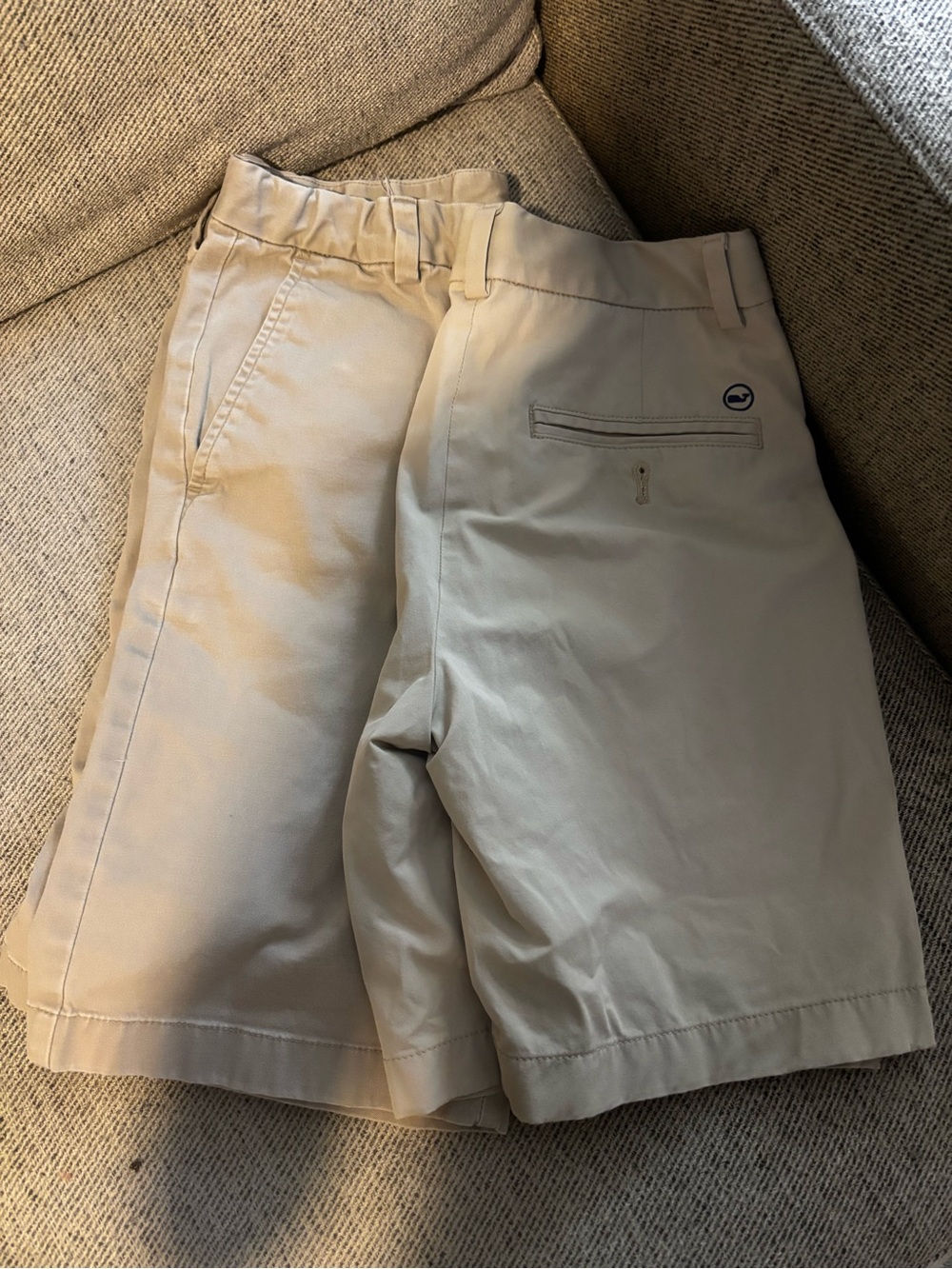 Vineyard Vines Boys Khaki Performance Chino Shorts lot size 16
